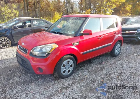 2013 Kia Soul z USA, uszkodzony, nr VIN KNDJT2A51D7606938